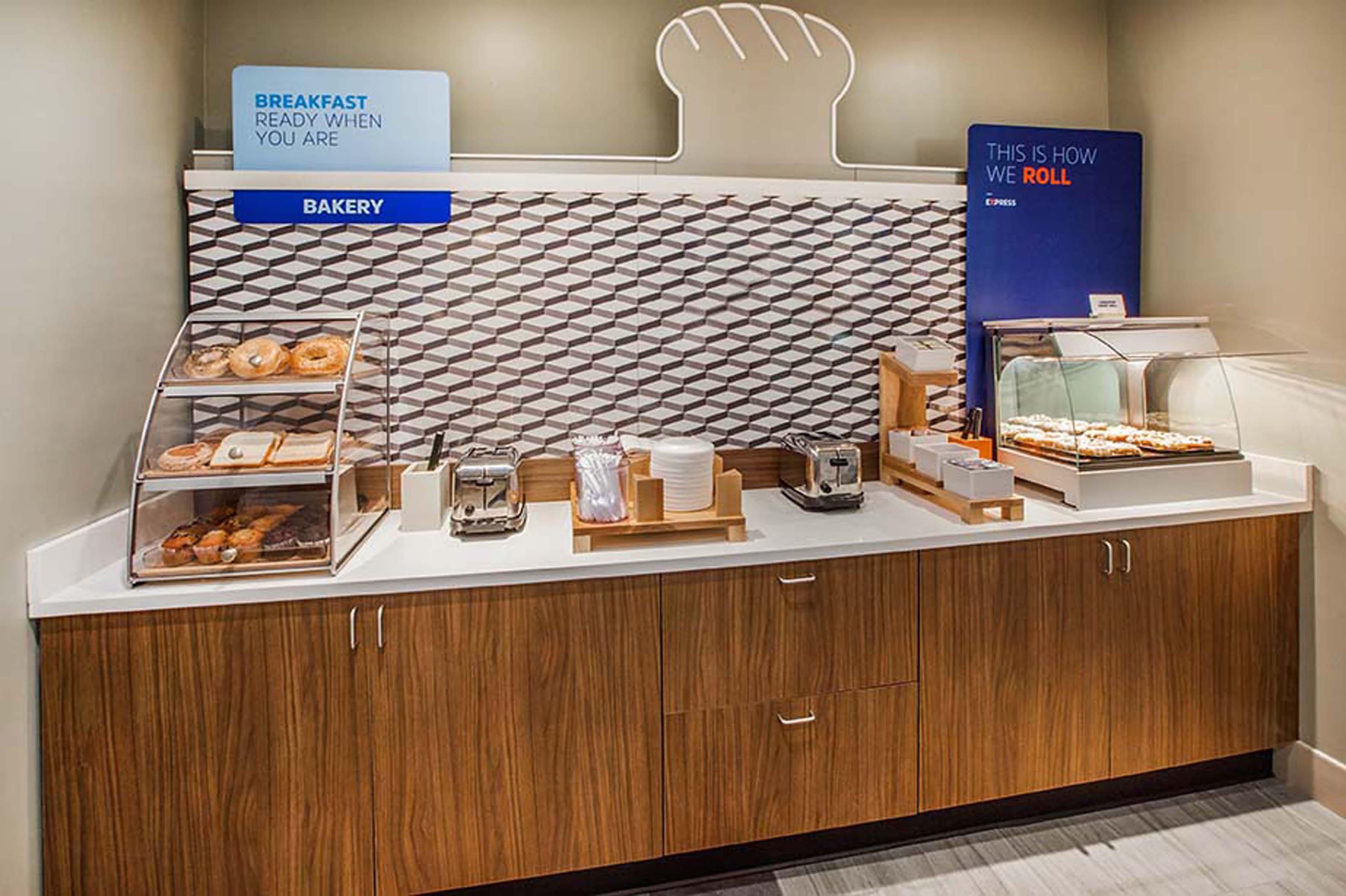 Holiday Inn Express & Suites Covington By Ihg Экстерьер фото