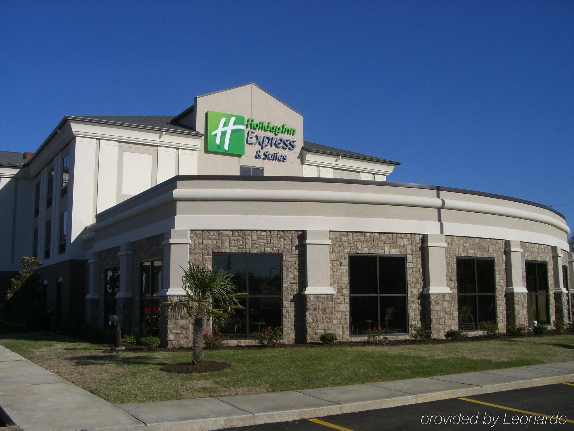 Holiday Inn Express & Suites Covington, An Ihg Hotel Экстерьер фото