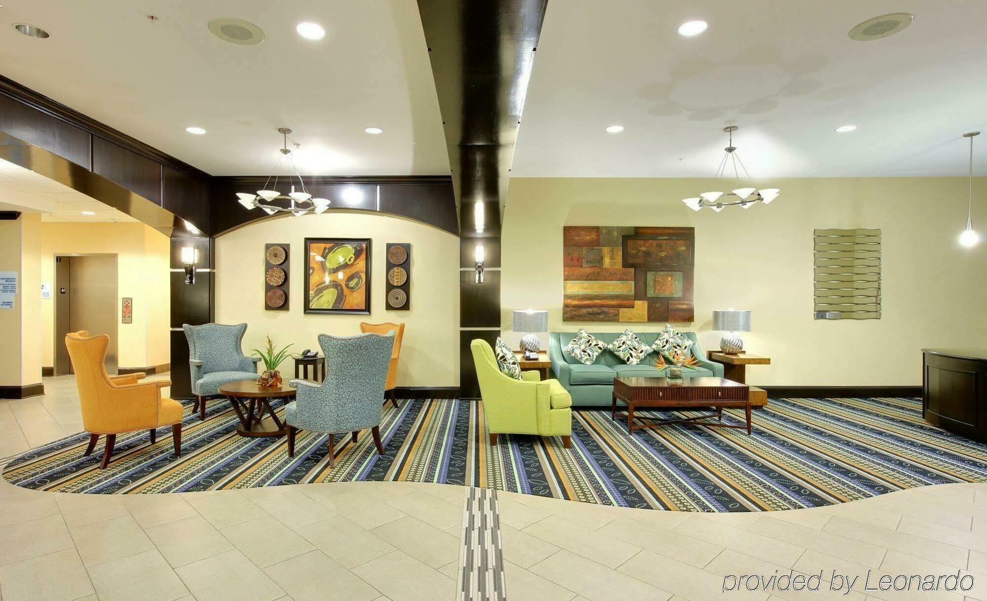 Holiday Inn Express & Suites Covington By Ihg Интерьер фото