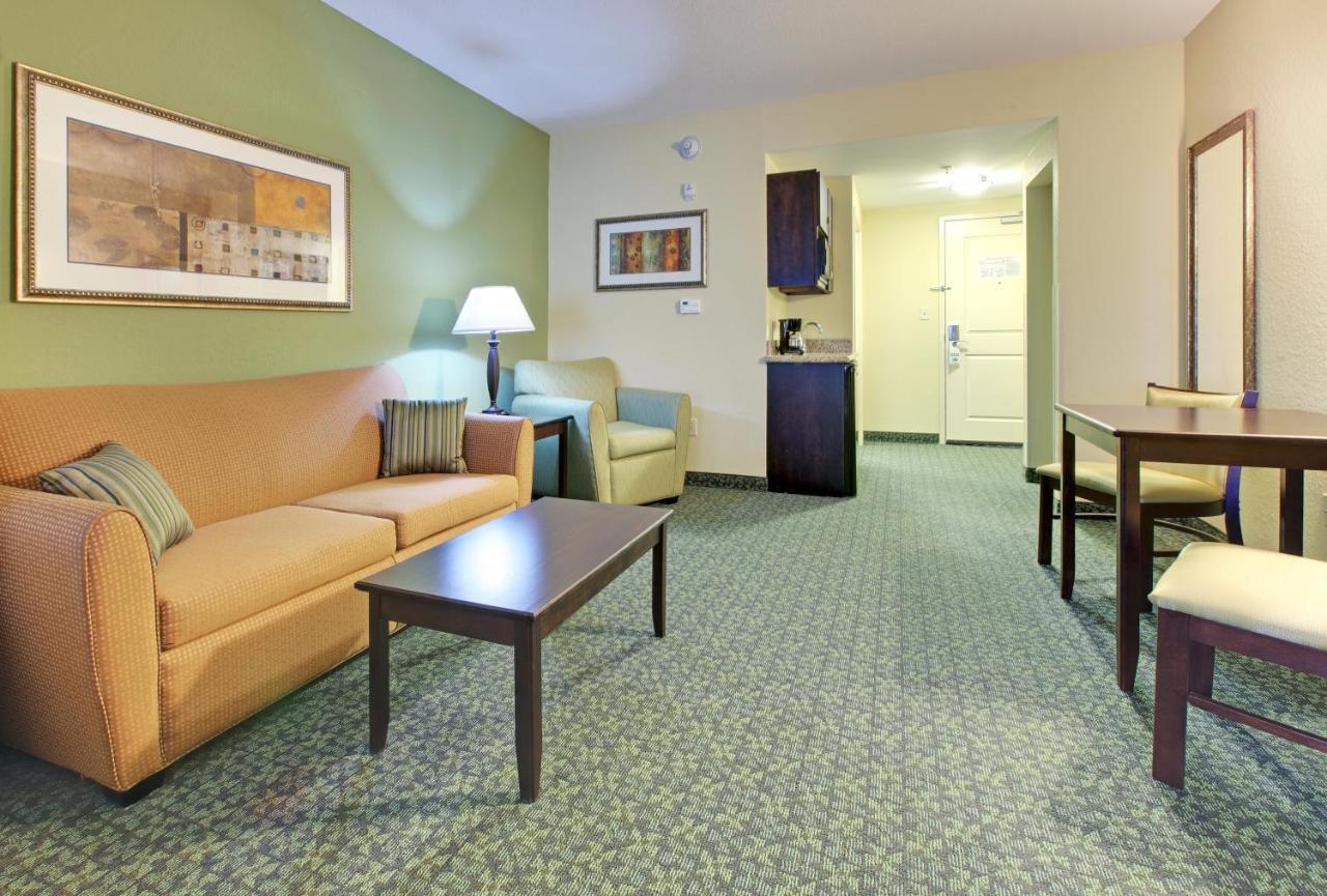 Holiday Inn Express & Suites Covington, An Ihg Hotel Экстерьер фото