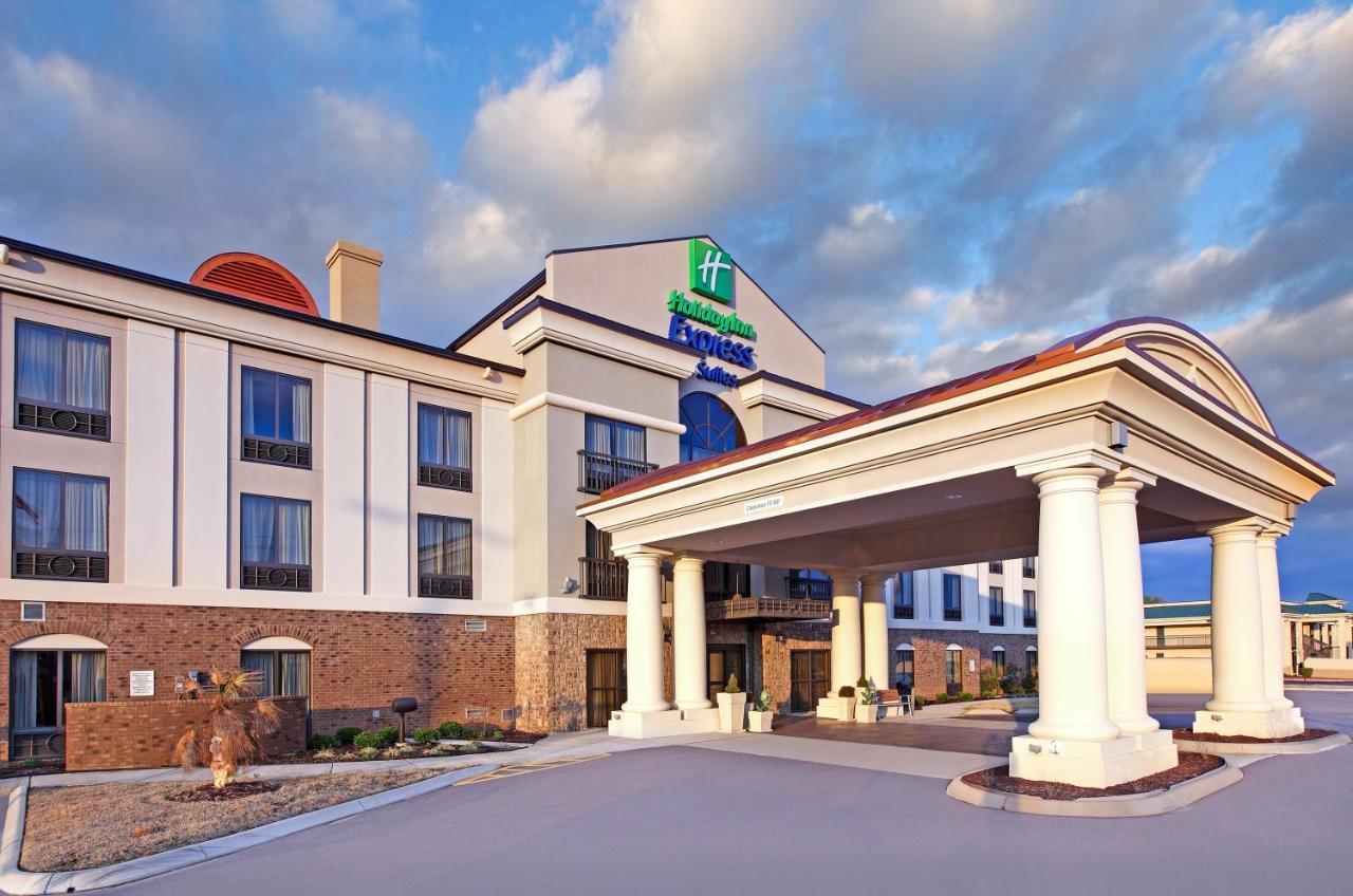 Holiday Inn Express & Suites Covington, An Ihg Hotel Экстерьер фото